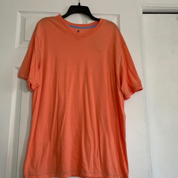 NEW with tags. Caribbean XL short sleeve V-neck shirt - Picture 2 of 2